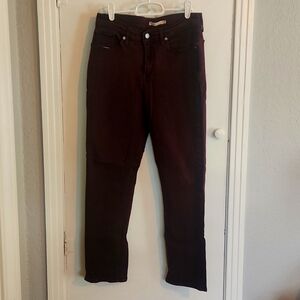 Levi’s Classic Straight Mid Rise Maroon Jeans